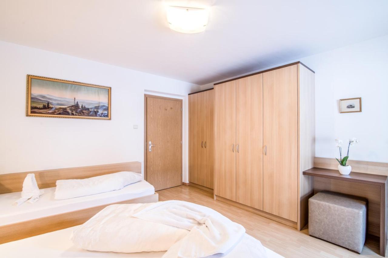 Apartments Heidenberger Fienili コッレ・イザルコ エクステリア 写真